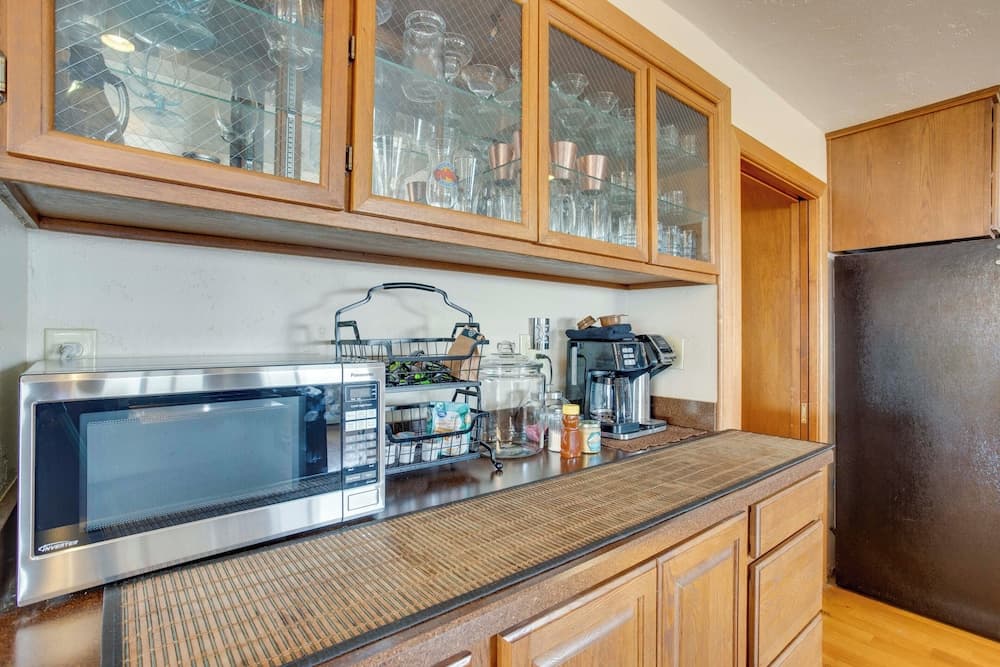 Spacious Grand Junction Home Rental w/ Mtn Views!