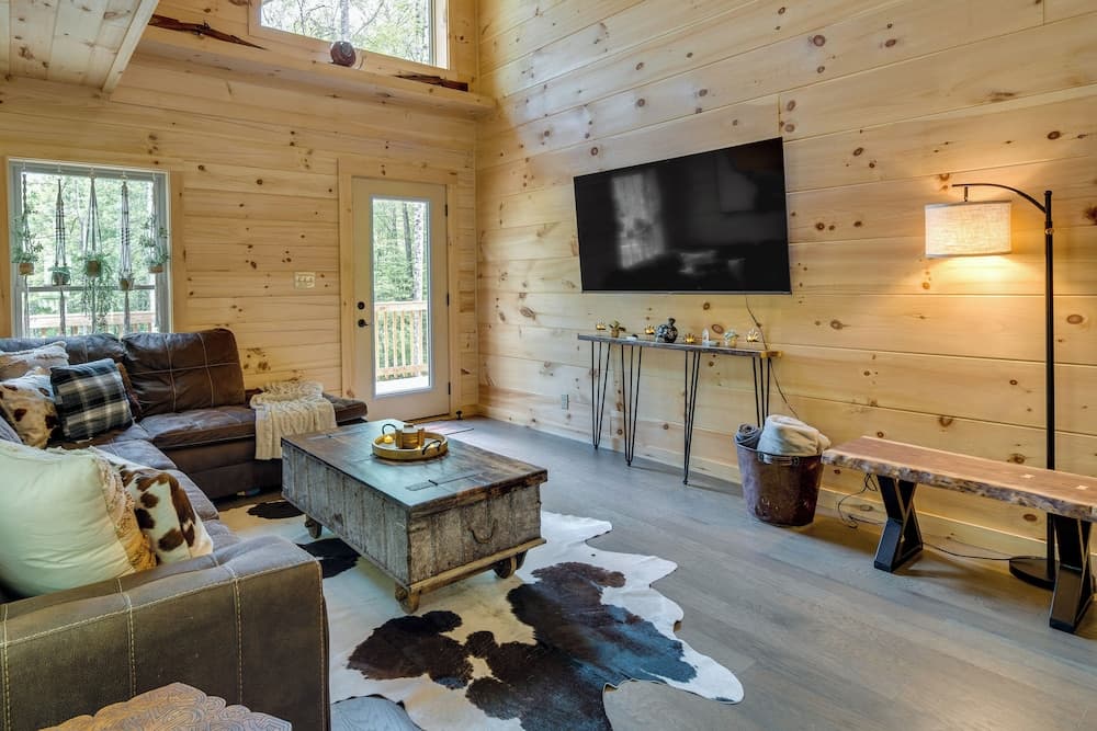 Furnished Deck & Fire Pit: Serene Marshall Cabin!