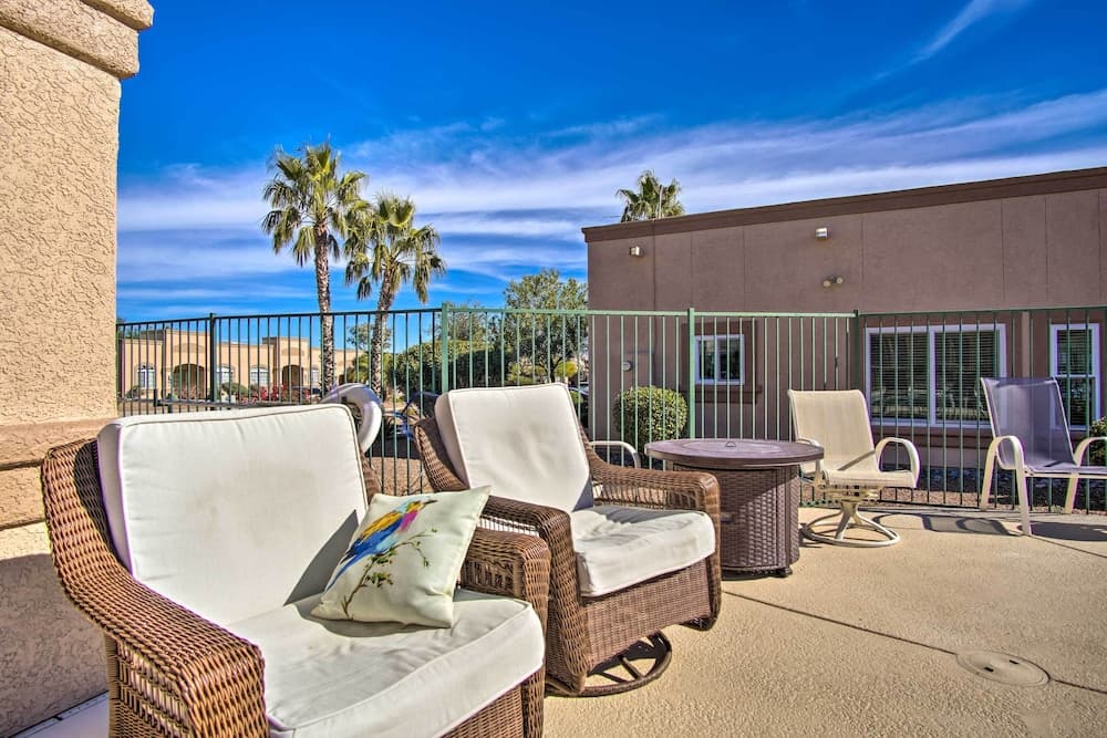 Green Valley Studio in 55+ Community!