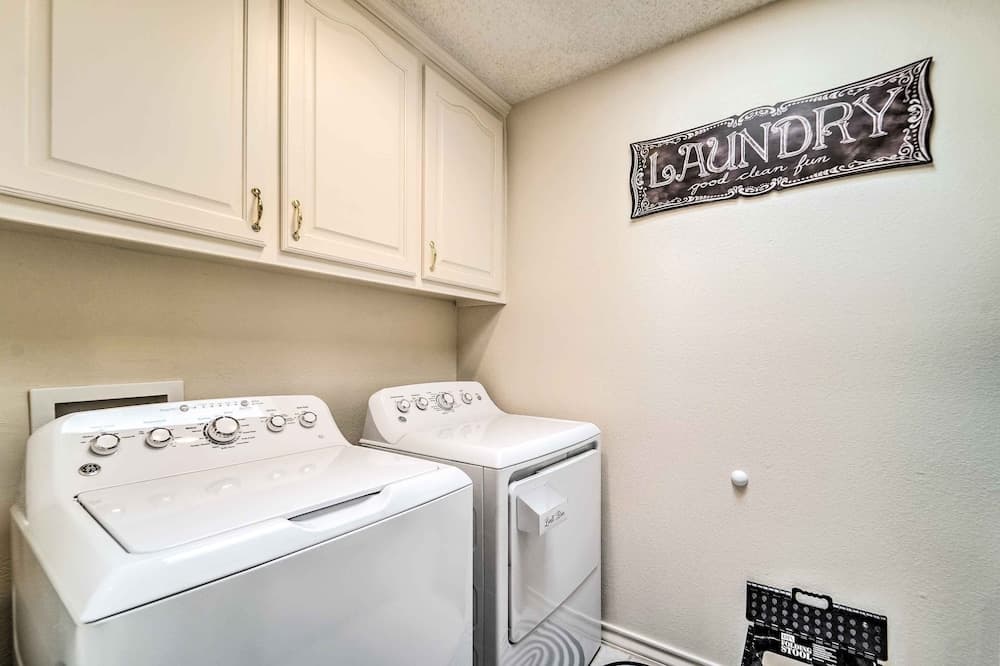 Lubbock Home w/ Patio ~ 6 Mi to Texas Tech!