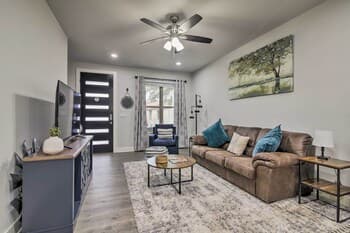 Lago Vista Townhome Near Lake Travis!