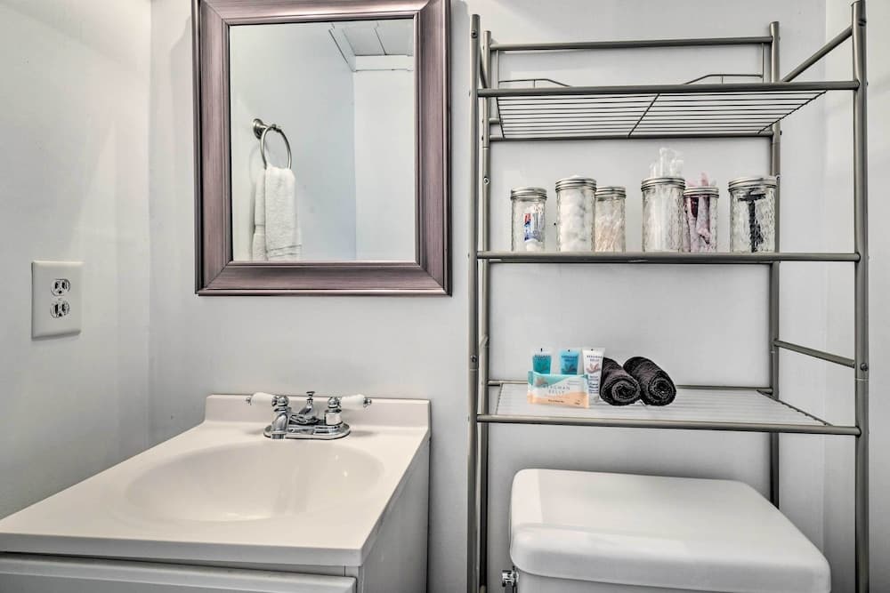 Unplugged Mountain Retreat With Porch Swings!