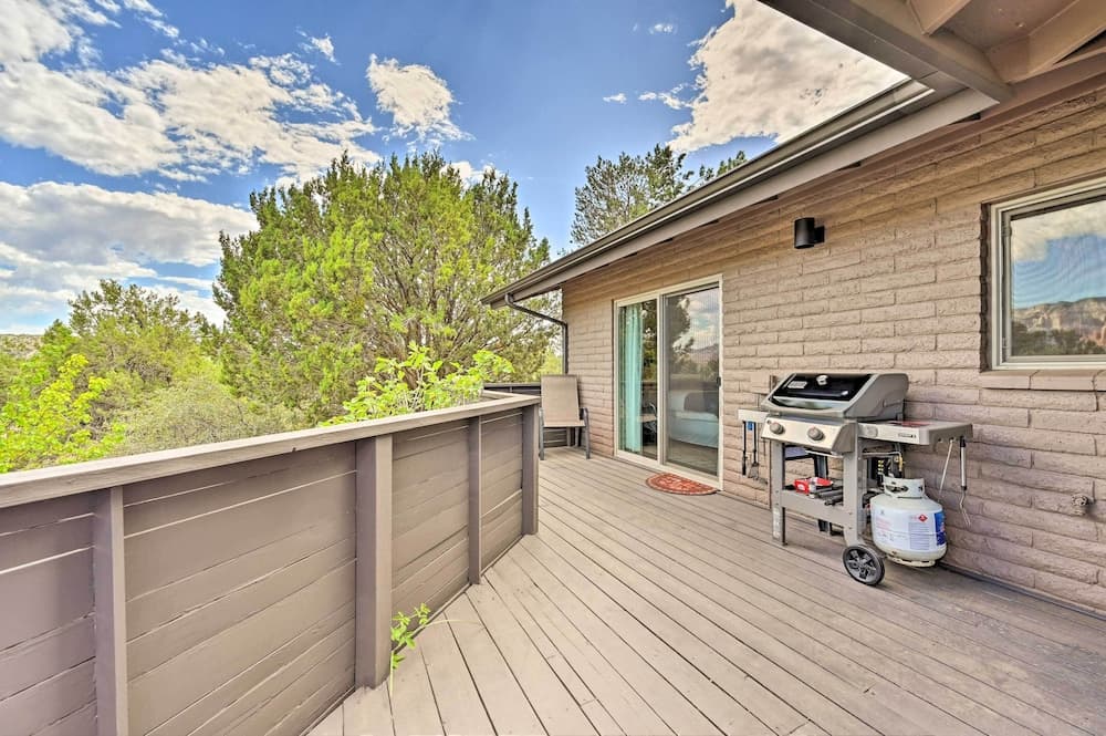 Patio & Panoramic Desert Views: Sedona Getaway!