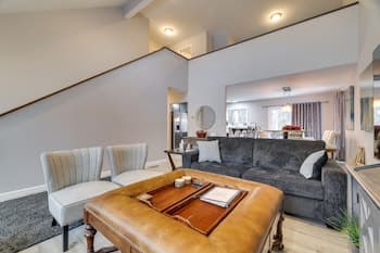 Lakefront Long Pond Home w/ Deck!