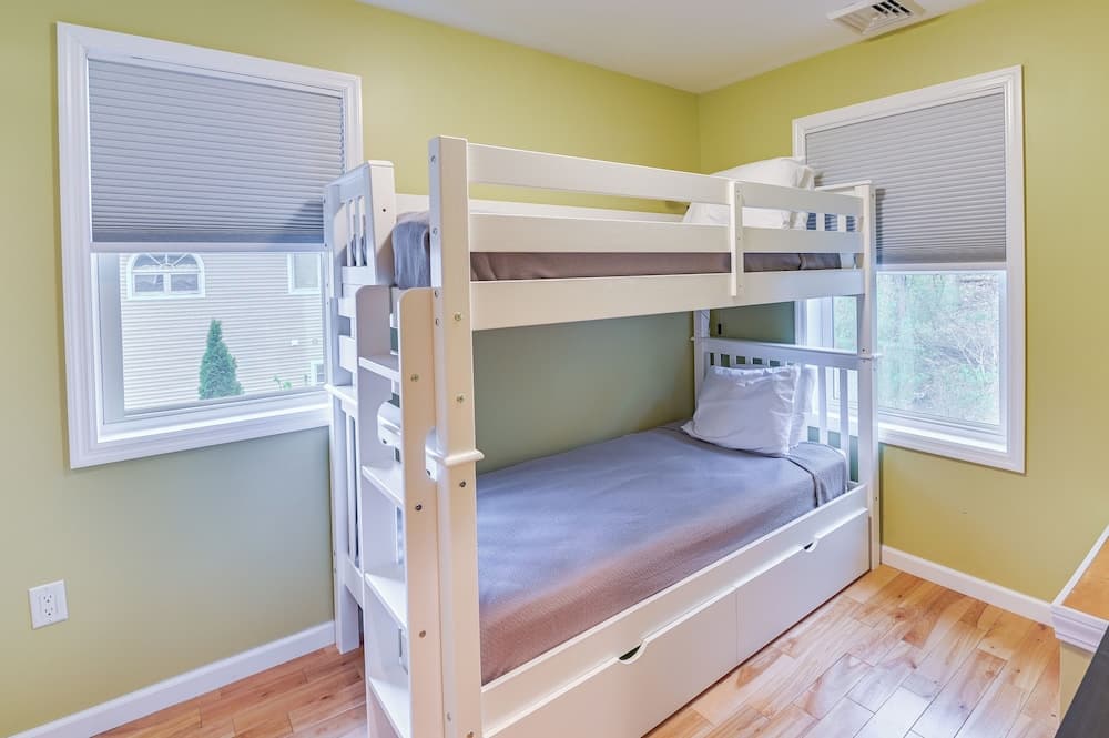 Saratoga Springs Vacation Rental w/ Lake Views!