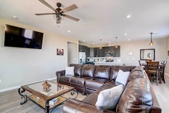 Page Vacation Home ~ 4 Mi to Lake Powell!