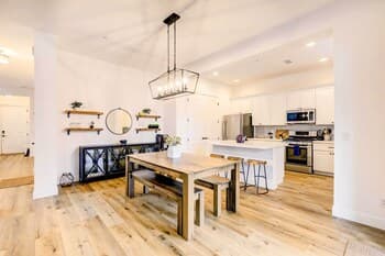 Chic Flagstaff Getaway w/ Hot Tub & Fire Pit!