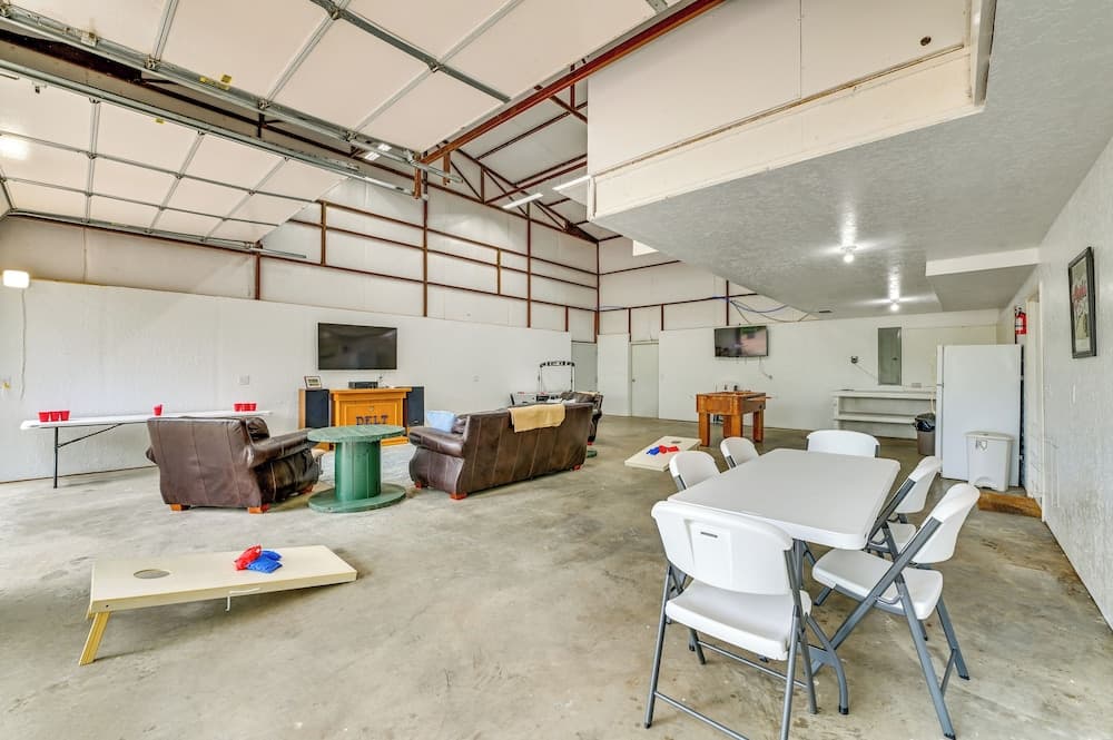 Spacious Lake Texoma Vacation Rental w/ Game Room!
