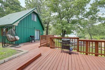 Lakefront Grove Cabin With Dock & Pool!