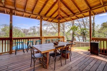 New Braunfels Home With River Access!