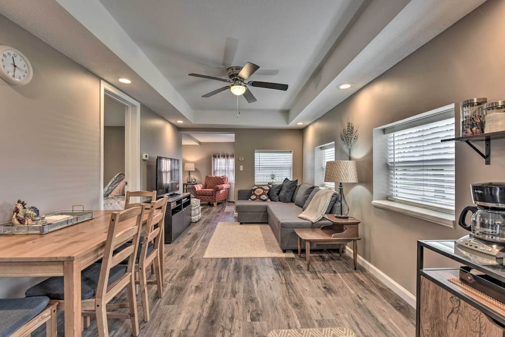 Lakeland Cottage - 1/2 Mile to St Croix River