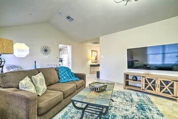 Cozy Las Cruces Home Near Shopping & Dining!