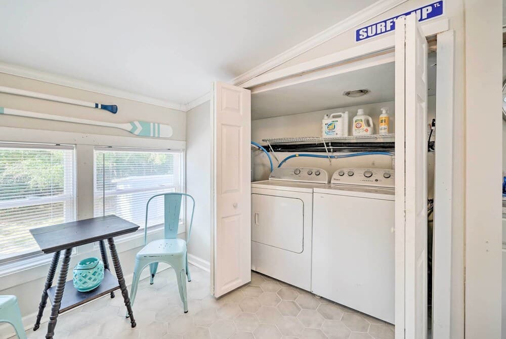 Duplex Unit < 2 Mi to Fishing & Beach Access