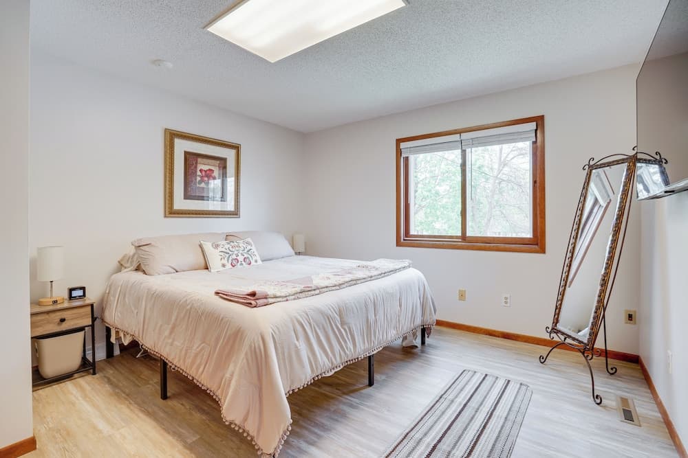 Spacious Minneapolis Home Rental: 8 Mi to Downtown