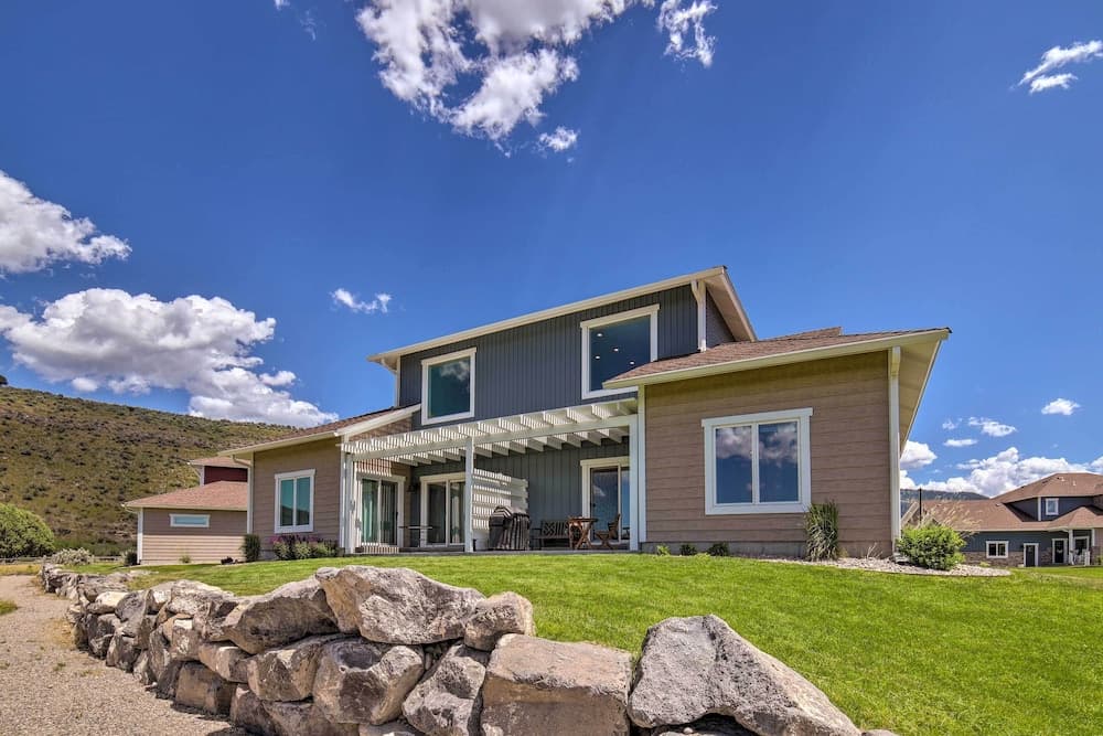 Modern Swan Valley Townhome w/ Walking Trails