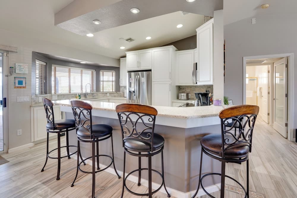 Pool & Views: Pet-friendly Lake Havasu Gem