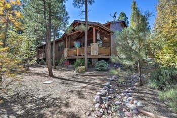 Torreon Townhome w/ Private Deck & BBQ Grill