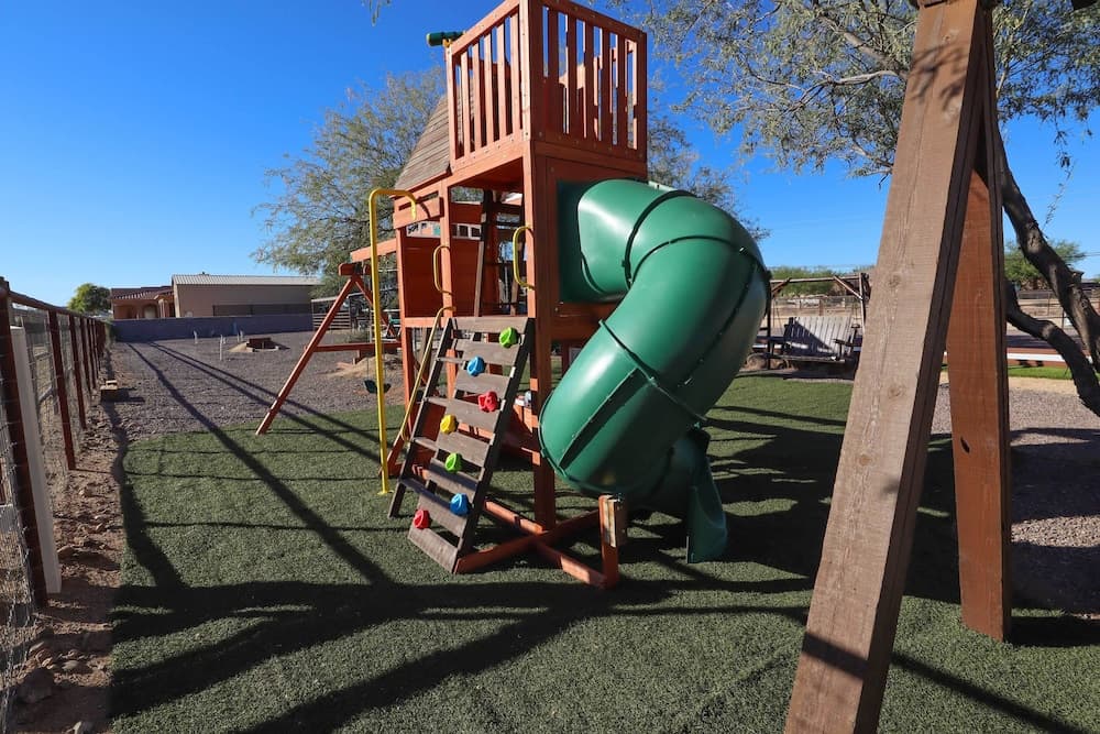 Phoenix 'kick Back Corral' w/ Outdoor Oasis!