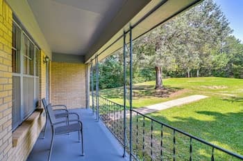 Quaint Oxford Home ~ 2 Mi to Ole Miss & The Grove!