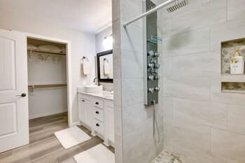 Lake Livingston Escape w/ Fire Pit + Gas Grill!