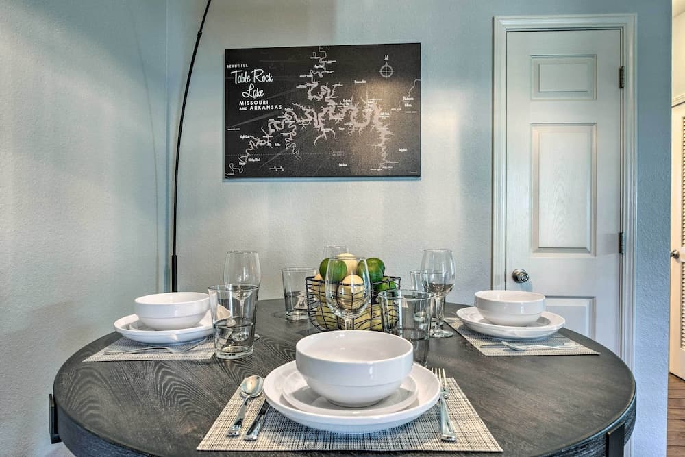 Branson Condo w/ Balcony on Ledgestone Golf Course