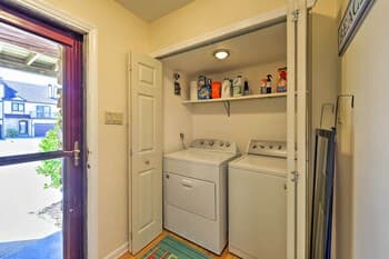 Brigantine Beach Block Townhome w/ 3 Balconies!