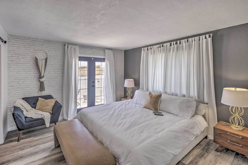 Serene Havasu Oasis: Newly Remodeled w/ Views