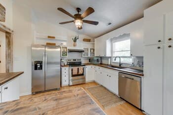 Pet-friendly Mooresville Vacation Rental w/ Deck!