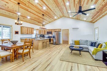 High Country Arizona Vacation Rental Near Trails