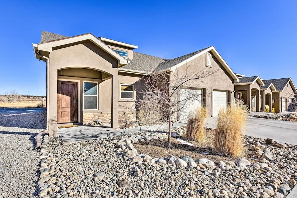 Modern Poncha Springs Townhome w/ Mtn Views!