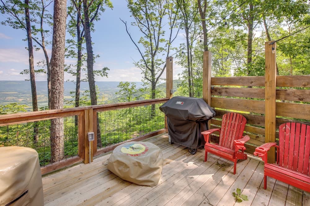 Renovated Cabin w/ Decks, Views, & Fire Pit!