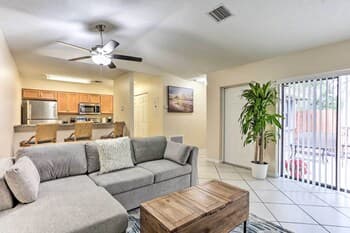 Cozy Port St Lucie Getaway - 14 Mi to Beaches!