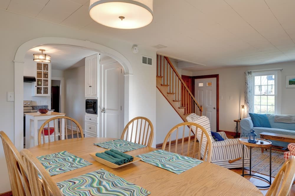 Charming Farmhouse: Walk to Village + Trails!