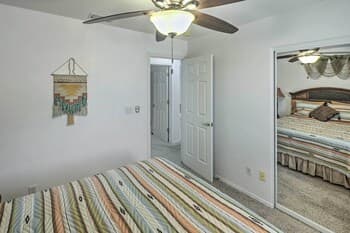 Retreat w/ Pool & Views: 2 Mi to Lake Havasu!