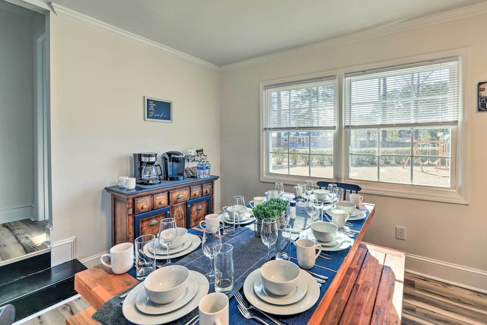 Family-friendly New Bern Home w/ Backyard!