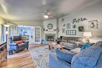 Beautiful Bella Vista Getaway: Dogs Welcome!