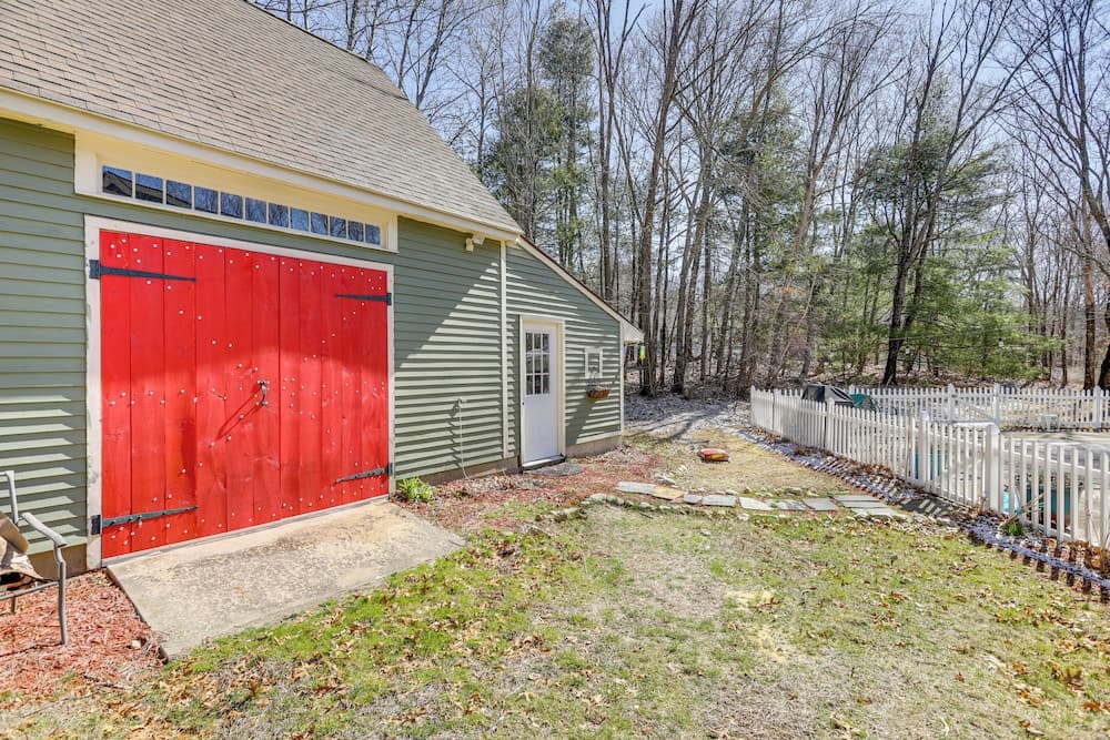 6 Mi to Kinne Preserve: Cozy Canterbury Guest Home