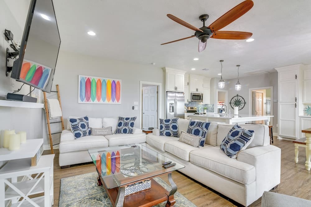 Modern Crystal Beach Escape - 225 Feet to Shore!