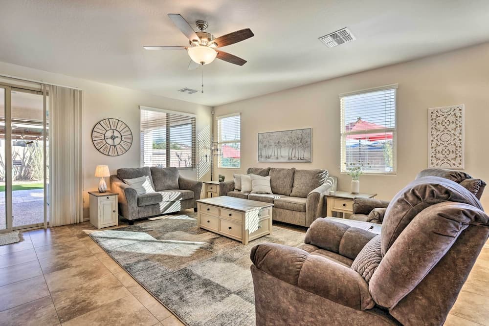 Outdoor Oasis: Home w/ Fire Pit in Gold Canyon!