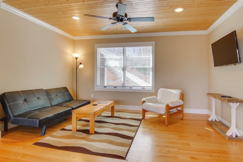 Stunning Nebo Lake House w/ Deck & Views!