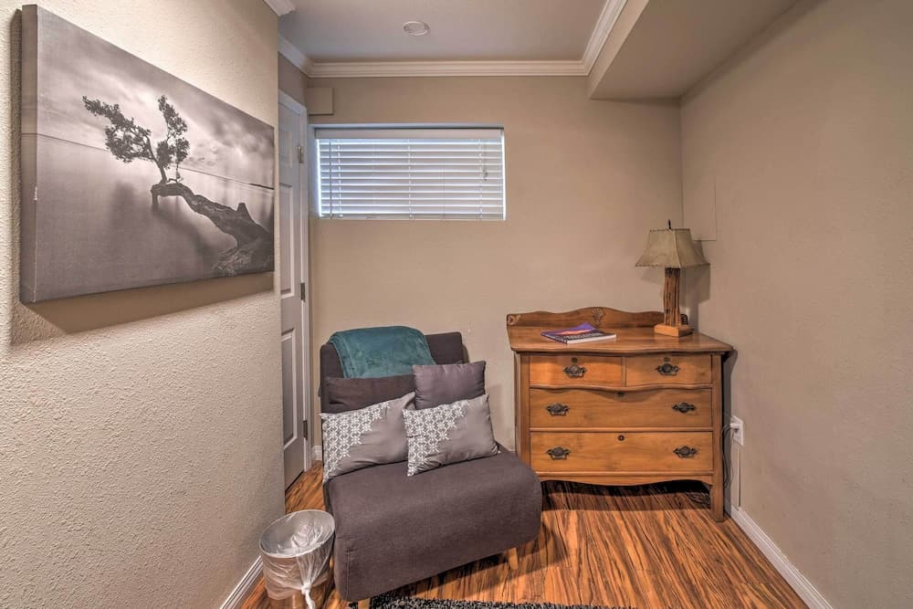 Stunning Kent Lake House w/ Private Dock!