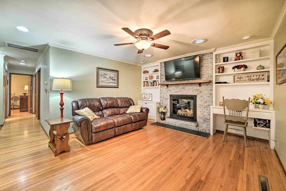 Charming Lakefront Home w/ Grill & Fire Pit!