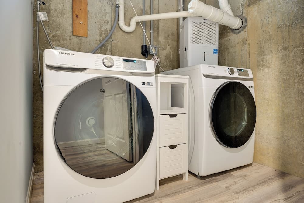 Lakefront Cabin w/ Panoramic Water View & Access