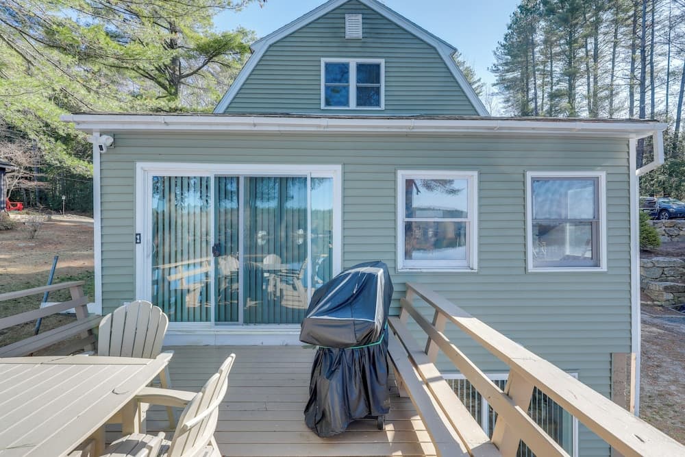 Lakefront Cabin w/ Panoramic Water View & Access