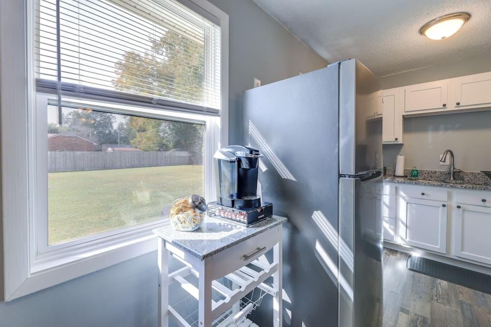 New Bern Abode w/ Yard ~ 2 Mi to Neuse River