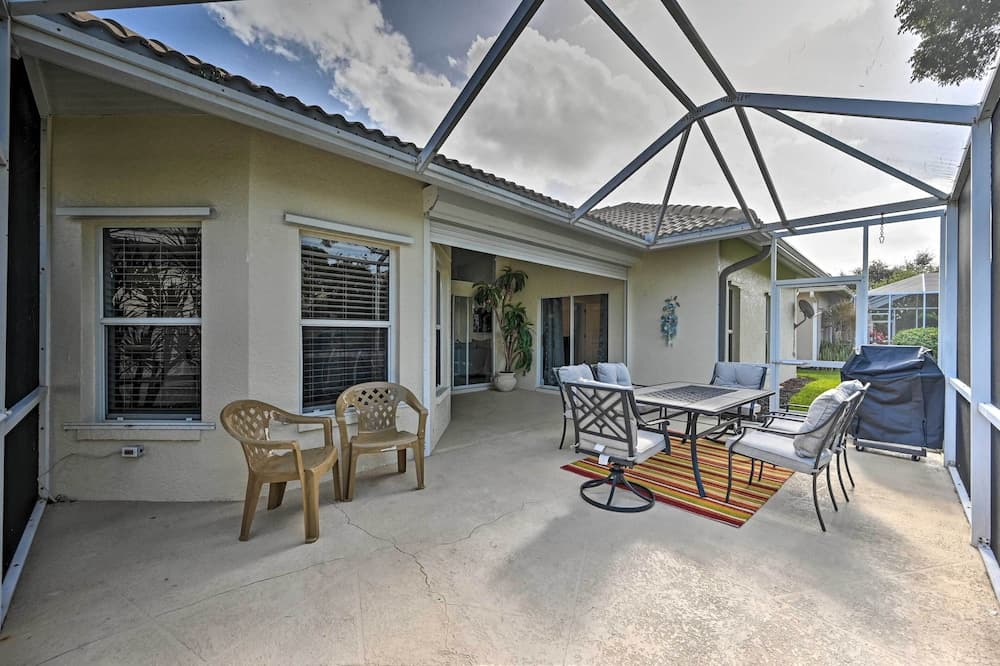 Lely Resort Home w/ Lanai - 1 Mi to Golf Course!