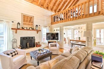 Awesome Murphy Cabin w/ Dock on Nottely River