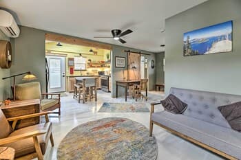 Grants Pass Home ~ 1/2 Mi to Rogue River!