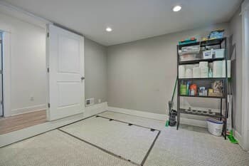 Fully Updated Home w/ Fire Pit: Walk to Beach