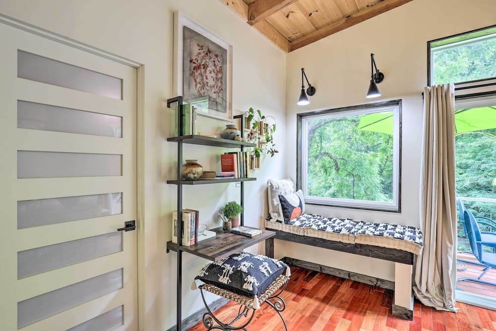 11 Mi to Wolf Ridge Ski Resort: Burnsville Escape